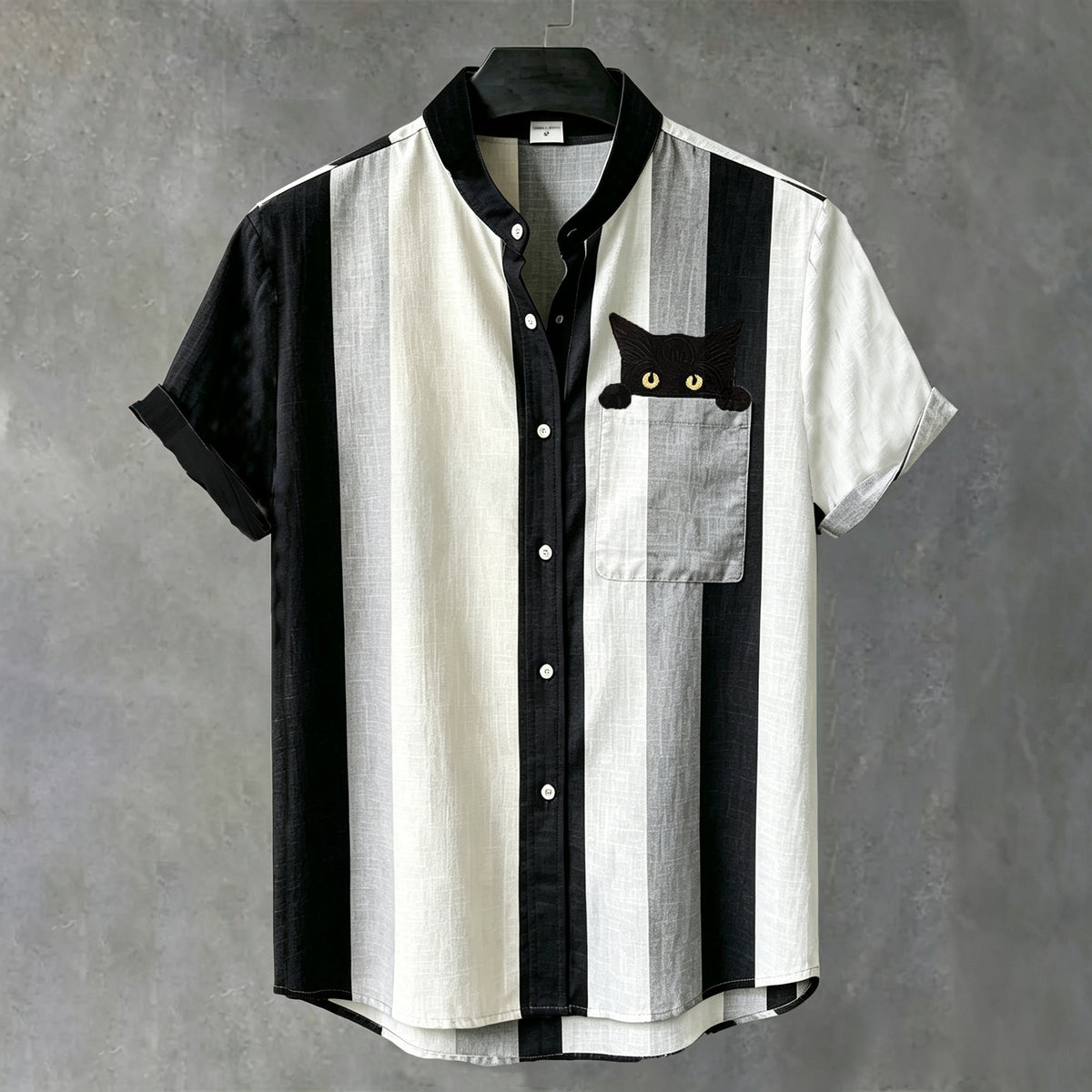 Men's Vintage Peeking Black Cat Contrast Stripes Art Casual Shirt
